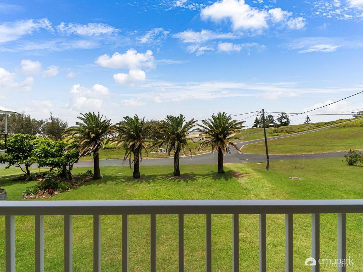 Four Palm'S Villa Emu Park Exterior photo